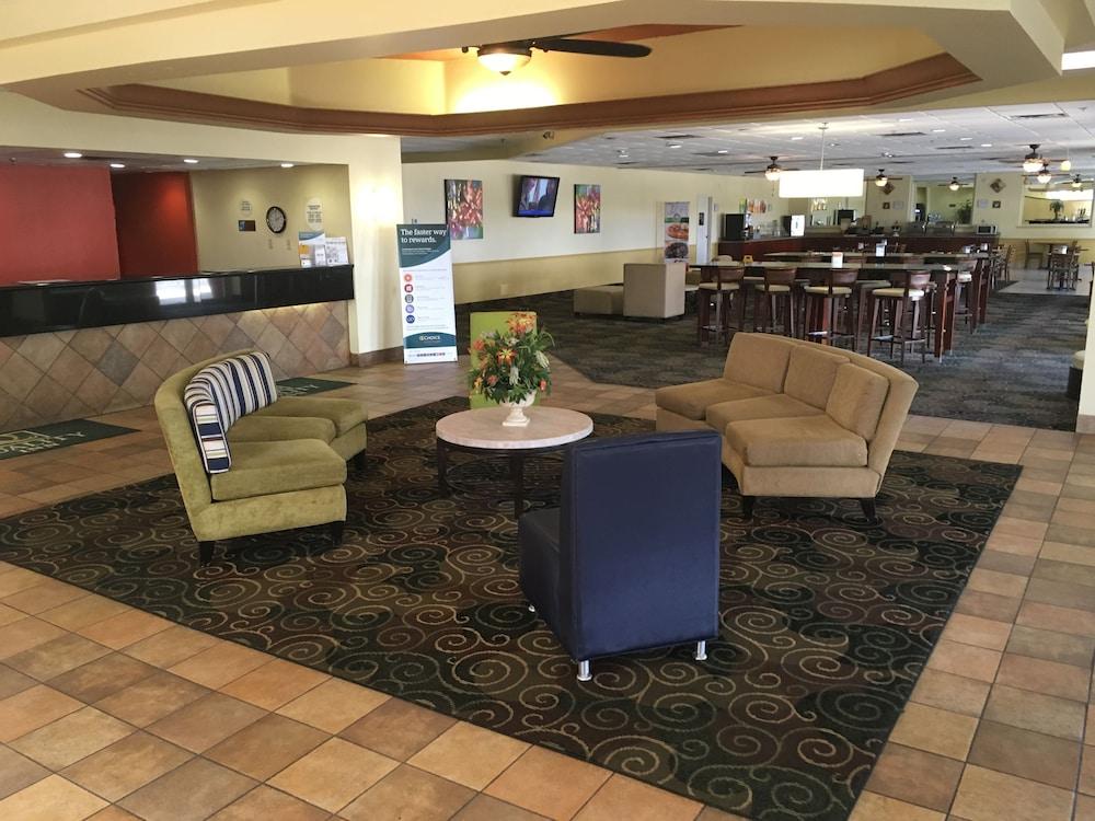 Quality Inn & Suites Winter Park Village Area Orlando Exterior photo